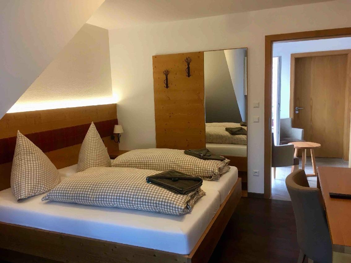 Landgasthof Linde Hepbach, Hotel & Restaurant ماركدورف المظهر الخارجي الصورة